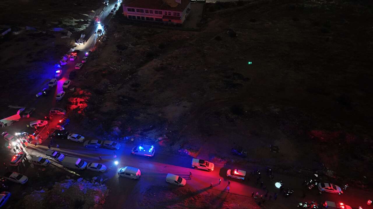 Hortum işçi konteynerlerini parçaladı! 4 ölü, 1 yaralı var 15